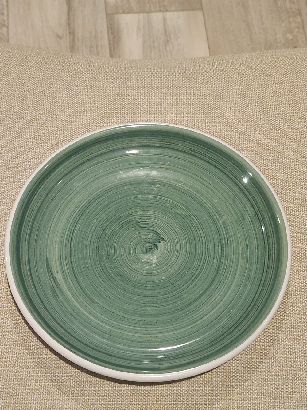 CALECA Hand Painted  Green & White Ceramic Plate Made In Italy